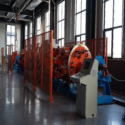 उच्च गति ग्राउंड शाफ्ट प्लैनेटरी स्ट्रैंडिंग मशीन तनाव और भुगतान के साथ व्यक्तिगत बॉबिन नियंत्रण 1+6+12+18