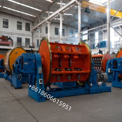 52 मीटर प्रति मिनट तक की अधिकतम लाइन गति के साथ रिजिड स्ट्रैंडिंग मशीन, जो वायर स्ट्रैंडिंग प्रक्रियाओं को सुनिश्चित करती है